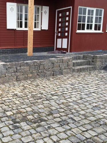 Basalt Mauersteine Trockenmauer verlegt