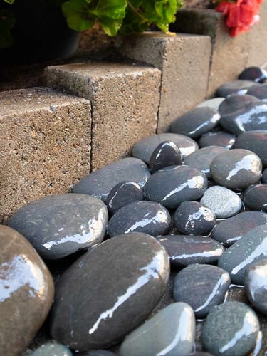 Beach Pebbles Large 30 - 60mm (3 - 6cm) verlegt naß