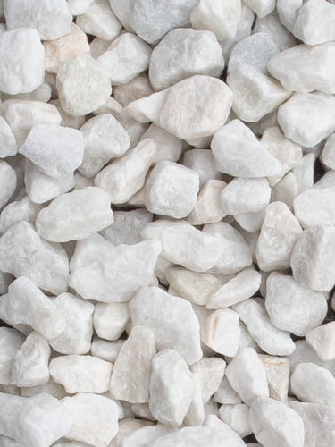 Carrara gravier blanc concassé 12 - 25mm