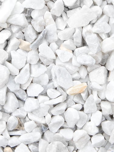 Carrara gravier blanc concassé 9 - 12mm