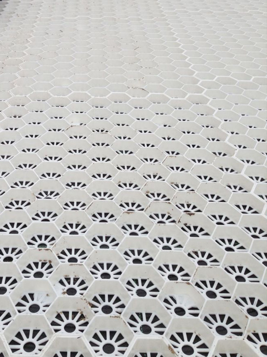 Palette complète tapis de paddock 3XL blanc (35,82m2 = €13,93/m2)
