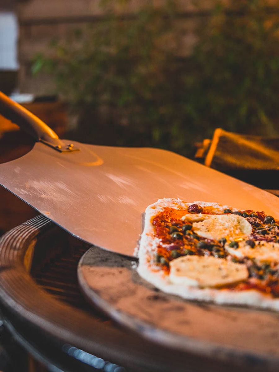 Yakiniku pizza schep