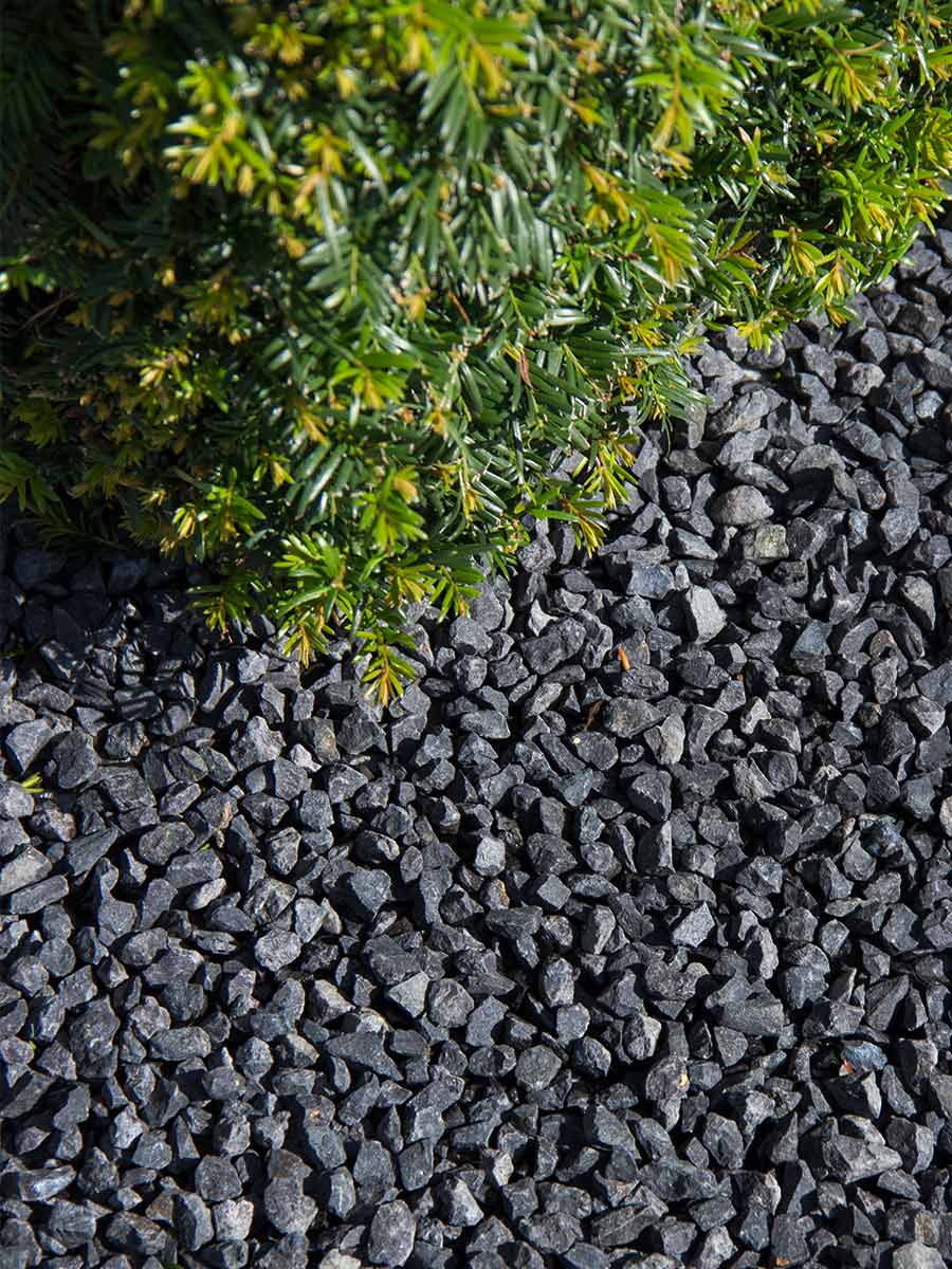 Basalte gravier noir concassé 8 - 11mm jardin paysagé