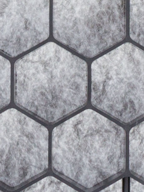Detalle de geoceldas con malla antihierba adherida