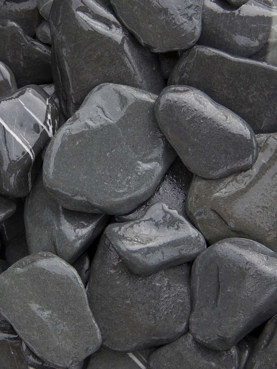 Flat Pebbles Schwarz 30-60mm naß
