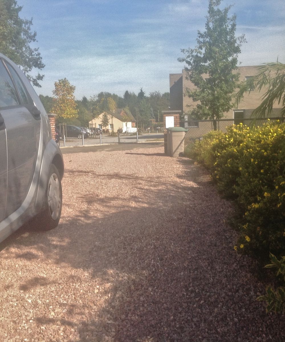 Belgisch rood split 8 - 16 parking