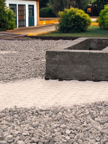 Estabilizador de cascalho Easygravel 3XL branco instalada