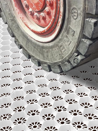 Estabilizador de cascalho Easygravel 3XL branco instalada