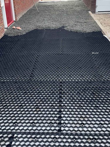 Deux palettes complète stabilisateurs de gravier EuroGravel PLUS noir (85,1m2)