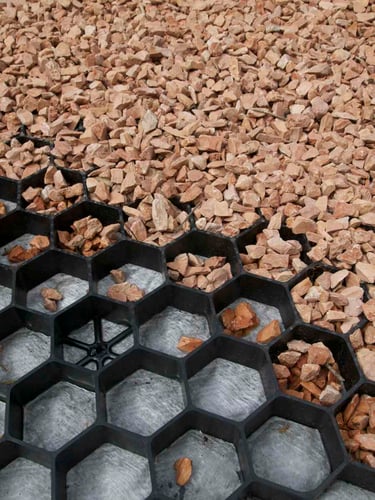 Gravel Grids EuroGravel PRO black, half filled