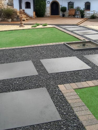 Gravilha Basalto Preto instalada