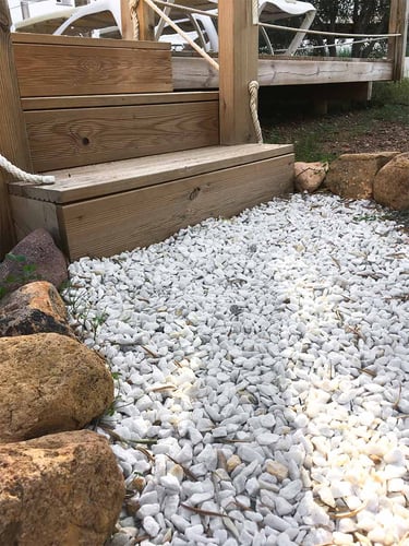 Gravilha Mármore Branco instalada