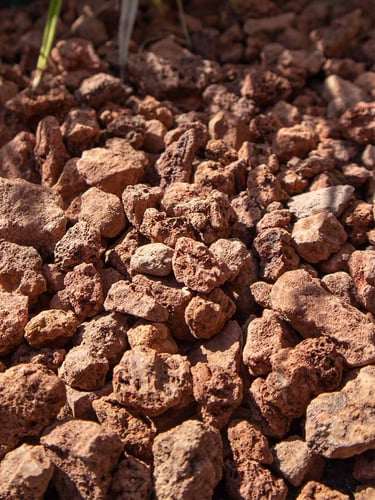 Gravilha Vulcânica Vermelha instalada