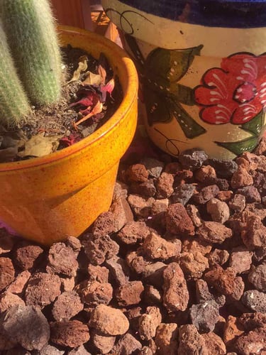 Gravilha Vulcânica Vermelha instalada