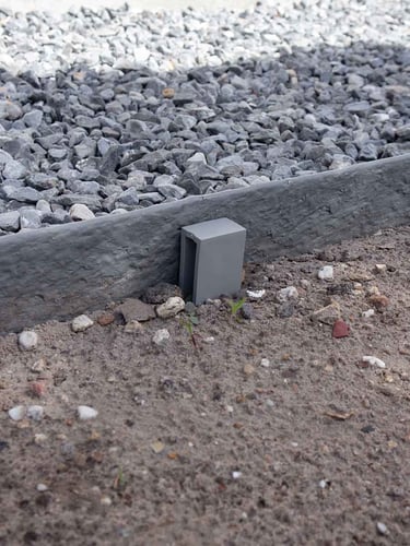 Multi-Edge ECO Stakes Grey attachment via the backside, invisible from the front