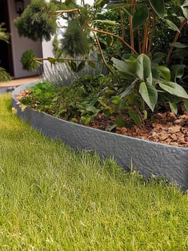 Bordura Multi-Edge ECO rollo gris instalada