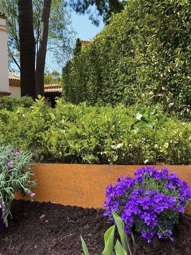 Multi-Edge METAL Corten 37,5cm instalado