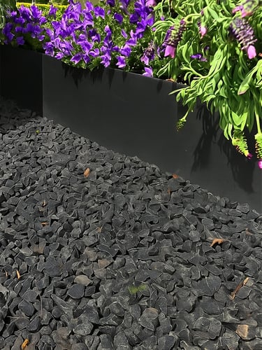 Rasenkante Multi-Edge METAL Schwarz, 100x27,5cm verlegt