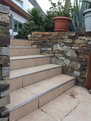 Pierre de mur quartzite jardin paysagé 