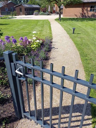 Achterhoeks Padvast aangelegd