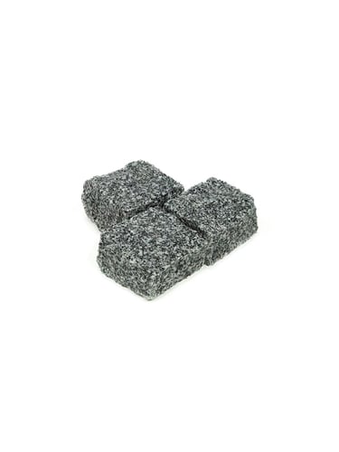 Paralelepípedos de granito cinza 10x10x5cm mojada