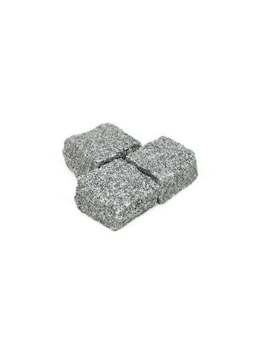 Paralelepípedos de granito cinza 10x10x5cm (± 720 peças, para ± 8,9m2)