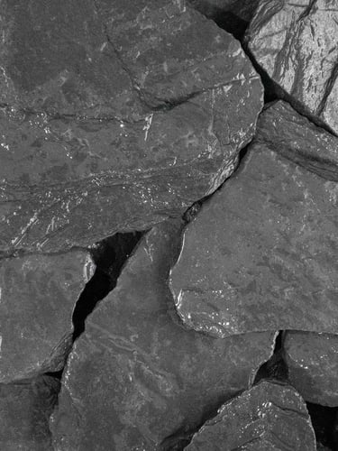 Pierres à gabion Ardoise noire 60 - 180mm (6 - 18cm) (humide)
