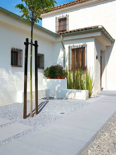 Seixo Rolado Cinza Nevada instalado