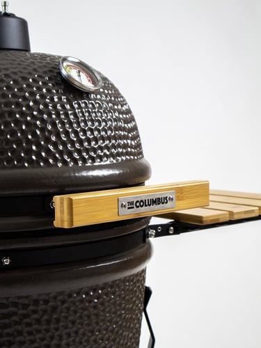 The Columbus Medium Kamado Gris Charcoal Completa