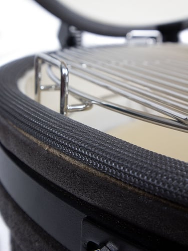 The Columbus Large Pro Line Urban Grey Compleet Kamado high quality fiberglass sluiting