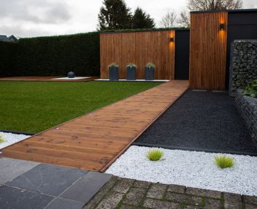 Moderne tuin basalt split